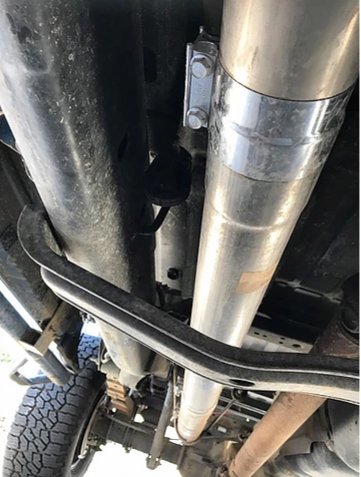 AM I MISSING A HANGER?